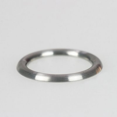 Ring in Edelstahl, 1,7mm breit, halbrund, mattierte Oberfläche
