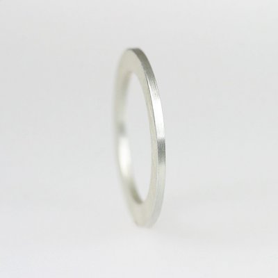Ring in 925/_ Silber, 1mm breit, mattierte Oberfläche