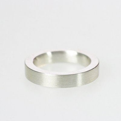 Ring in 925/_ Silber, 4,5mm breit, mattierte Oberfläche